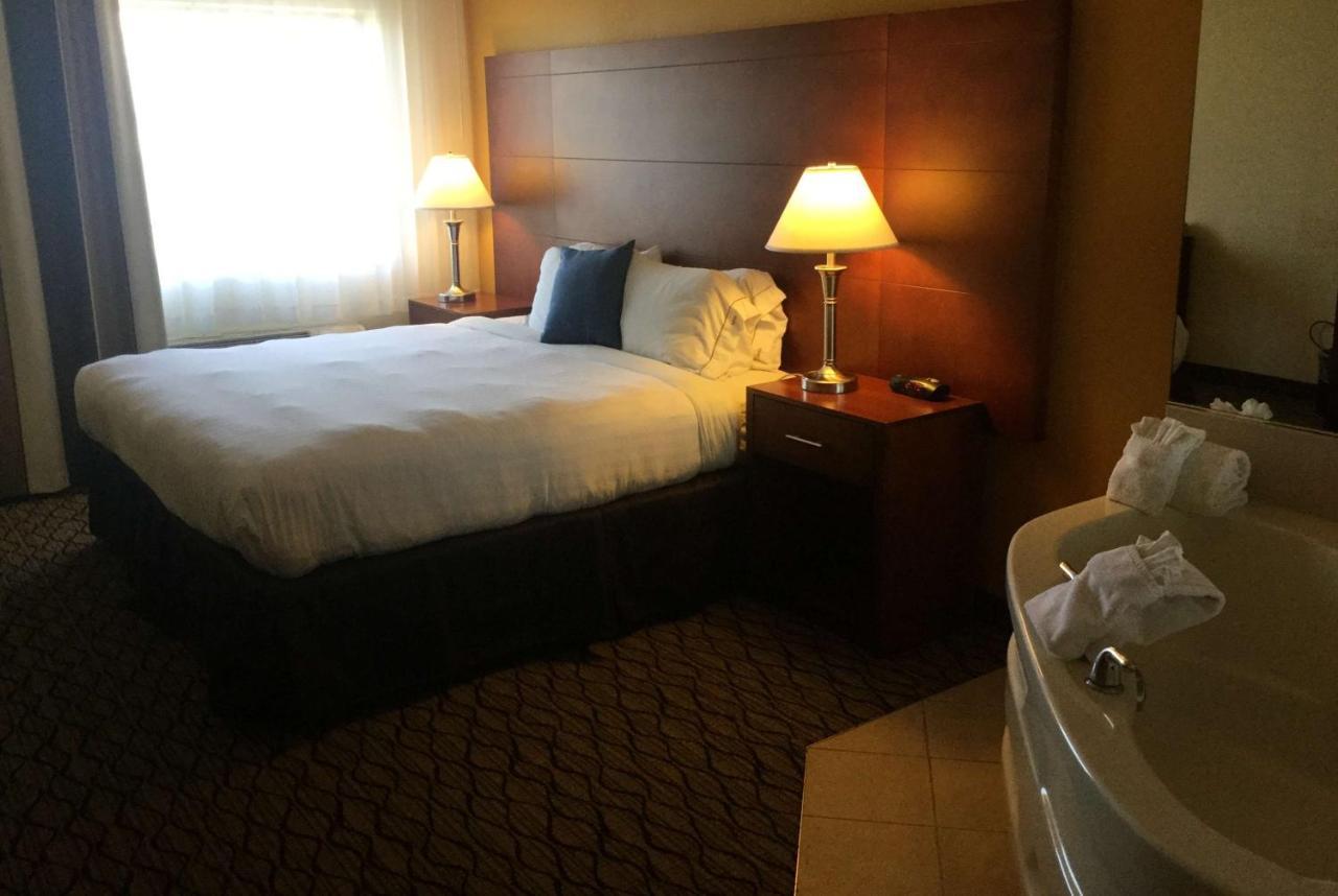 Baymont By Wyndham Mishawaka South Bend Area Hotel Exterior photo