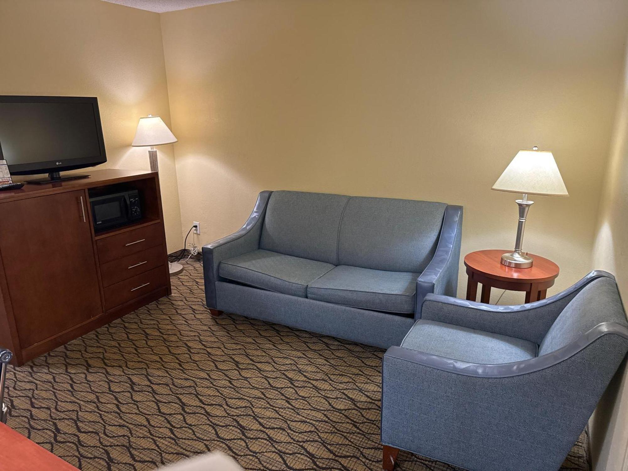 Baymont By Wyndham Mishawaka South Bend Area Hotel Exterior photo