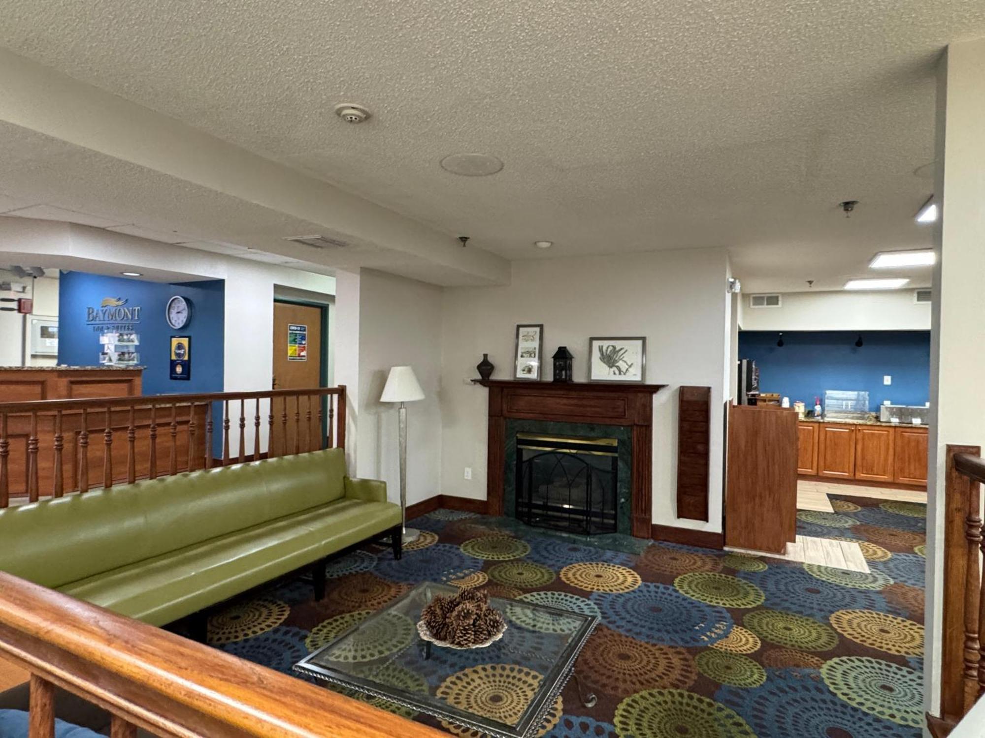 Baymont By Wyndham Mishawaka South Bend Area Hotel Exterior photo