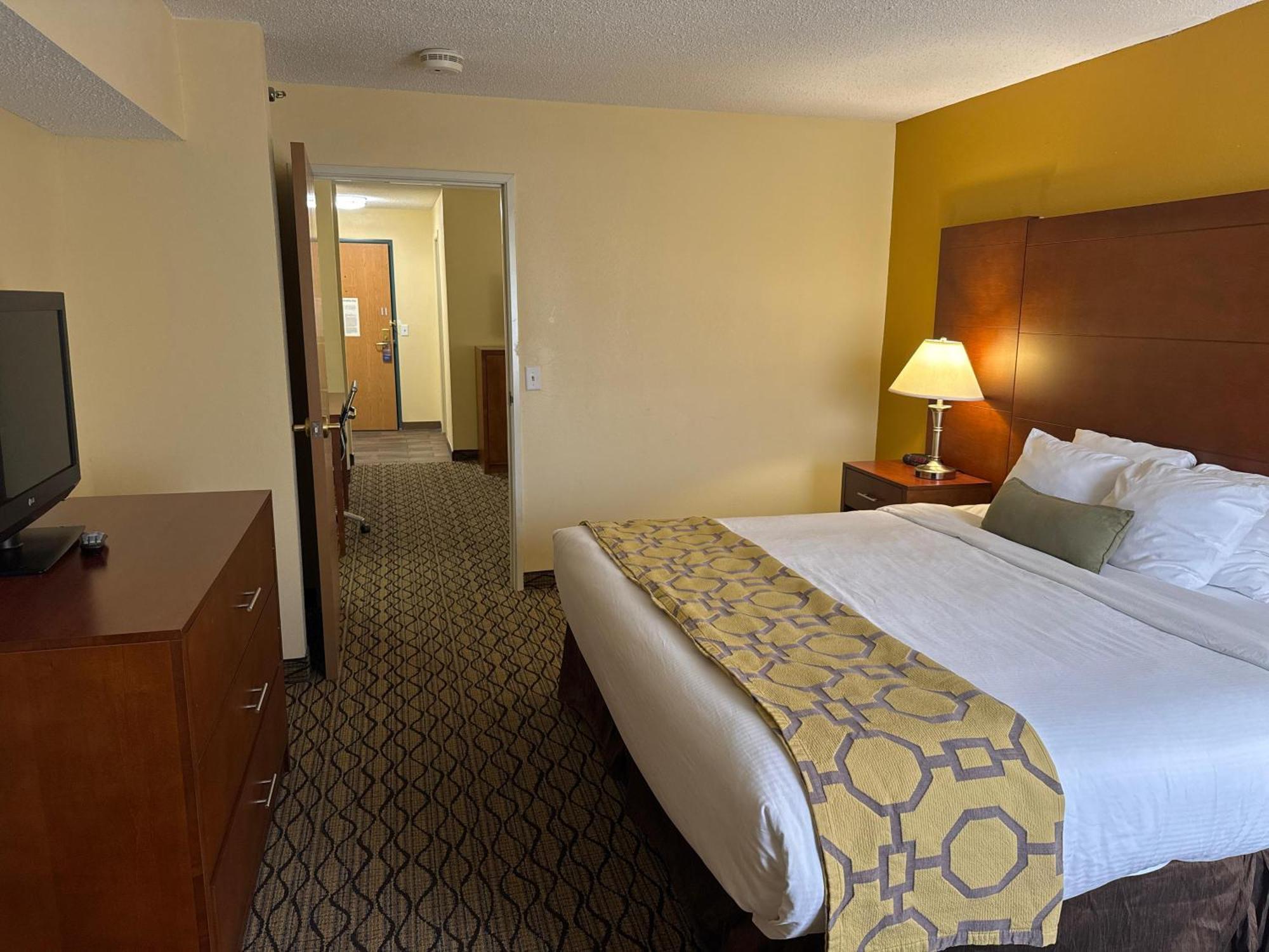 Baymont By Wyndham Mishawaka South Bend Area Hotel Exterior photo