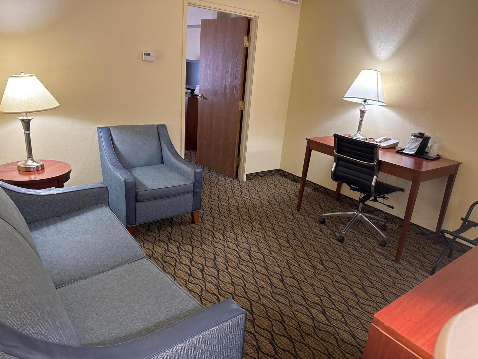 Baymont By Wyndham Mishawaka South Bend Area Hotel Exterior photo