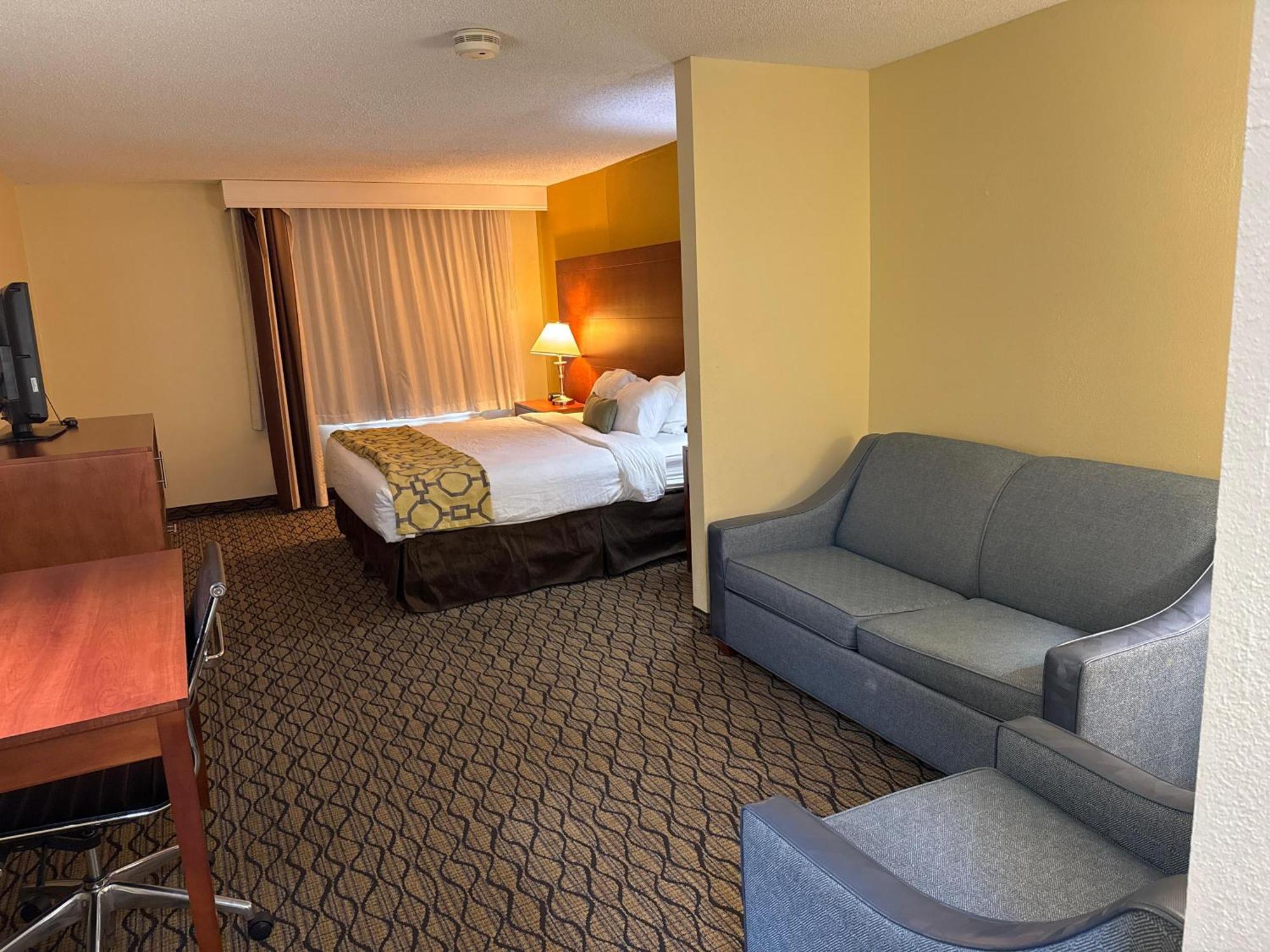Baymont By Wyndham Mishawaka South Bend Area Hotel Exterior photo